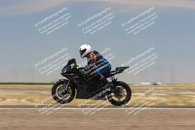 media/Jul-22-2022-TrackDaz (Fri) [[ca4971259a]]/Group B/130pm (Wheelie Bump)/